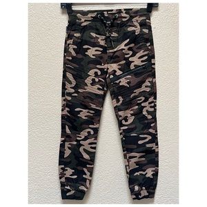 Ring of Fire Boy Camo Jogger Pants Size 6